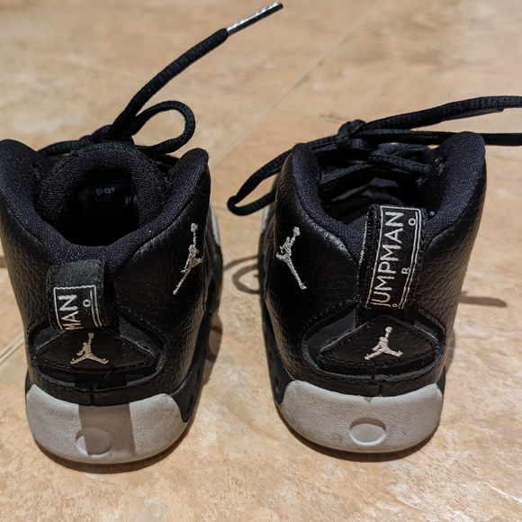 Nike Jordan running shoes - Picture 2 of 5